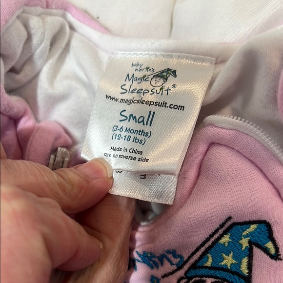 2 !! Merlin’s magic sleep suit 3-6 month purple pink - Picture 4 of 6